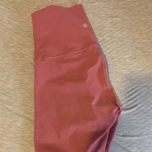 Lululemon size 8 Wunder Under Super High Rise 28”
